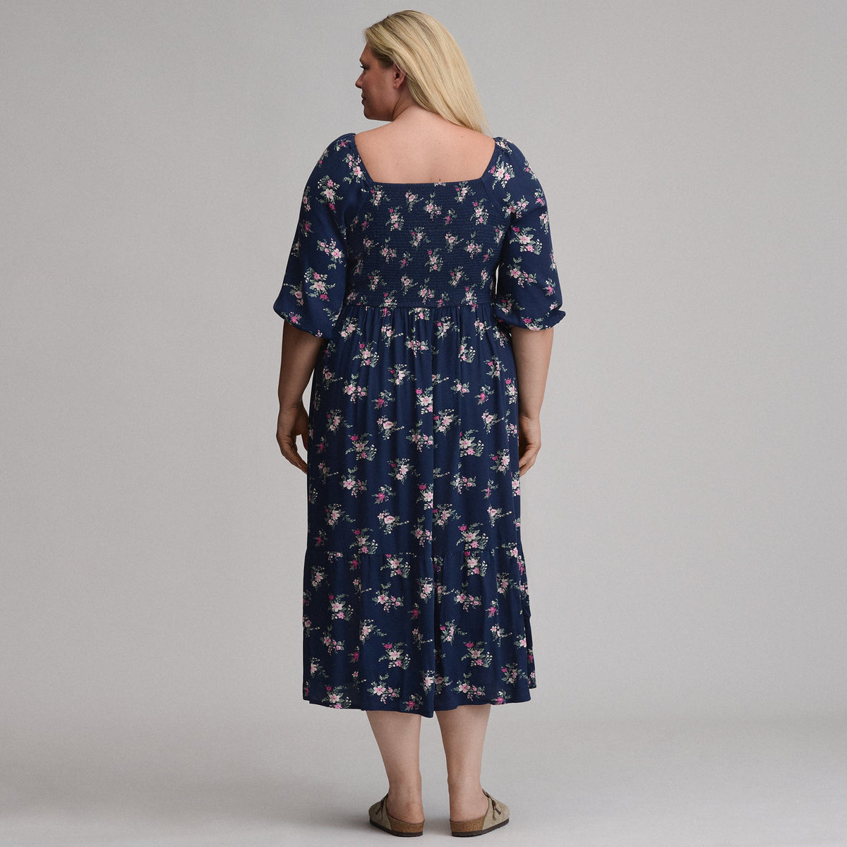 Eddie Bauer Women's Printed 3/4 Sleeve Smocked Bodice Dress alternate view 4