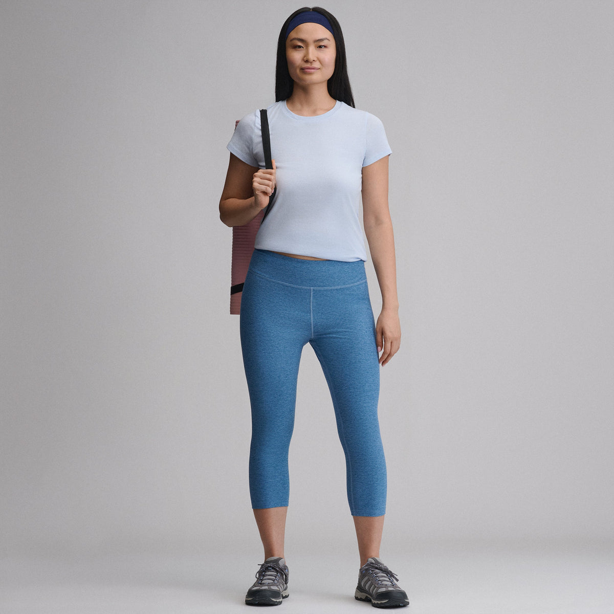 Eddie Bauer Women's Train Ascent 2.0 High-Rise Capri Leggings alternate view 2