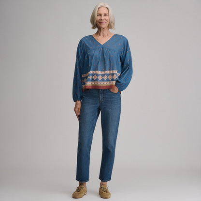 Eddie Bauer Women's Long-Sleeve V-Neck Relaxed Woven Popover alternate view 4