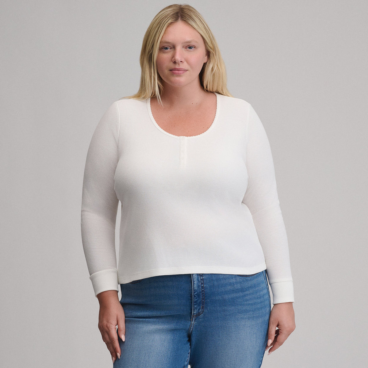 Eddie Bauer Women's Infinity Thermal Henley alternate view 2