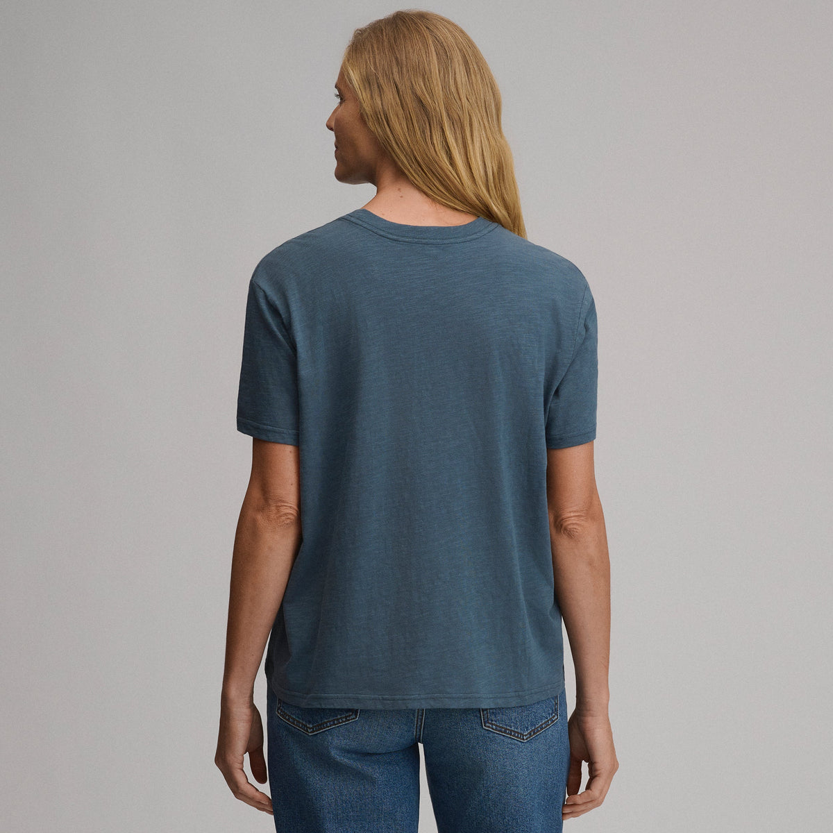 Eddie Bauer Women's Short-Sleeve Relaxed Boyfriend Graphic T-Shirt - Landscape alternate view 1