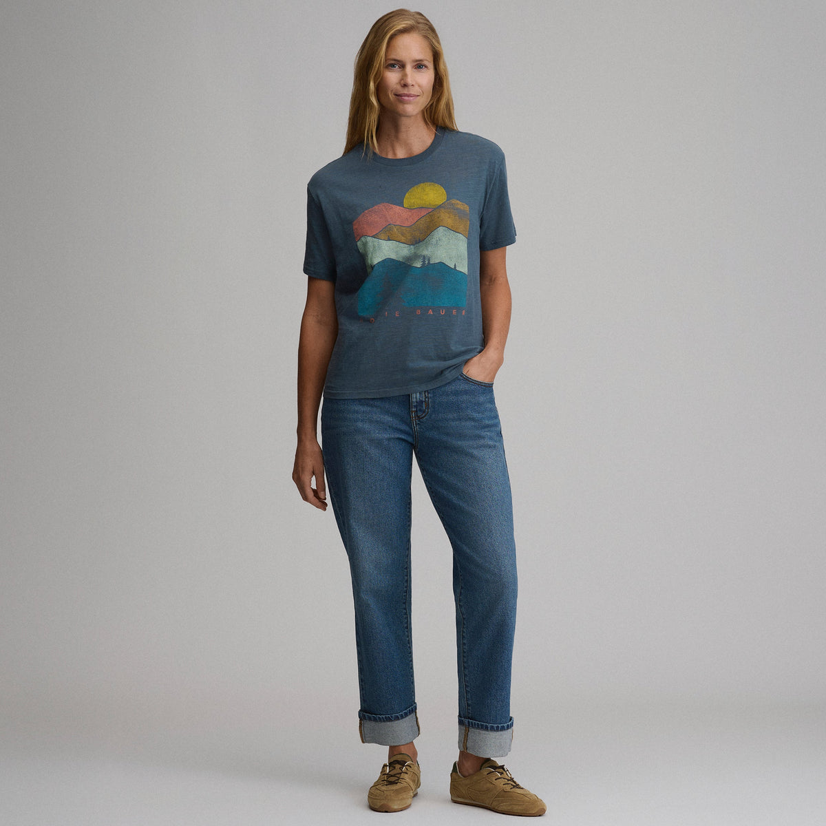 Eddie Bauer Women's Short-Sleeve Relaxed Boyfriend Graphic T-Shirt - Landscape alternate view 3