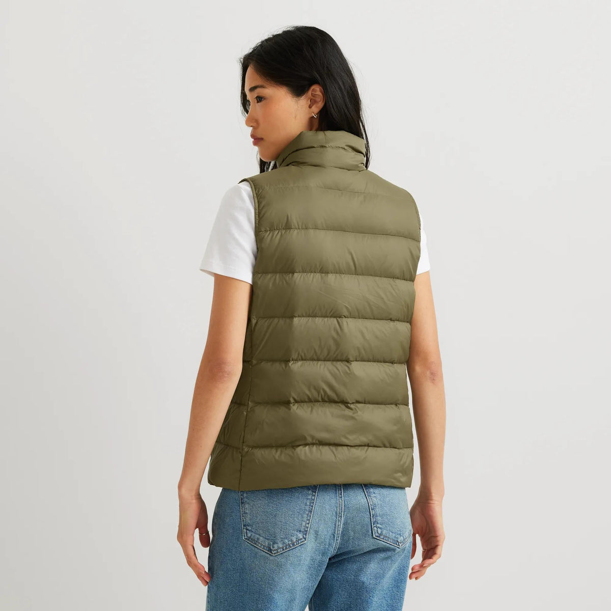 Eddie Bauer Women's CirrusLite Down Vest alternate view 2