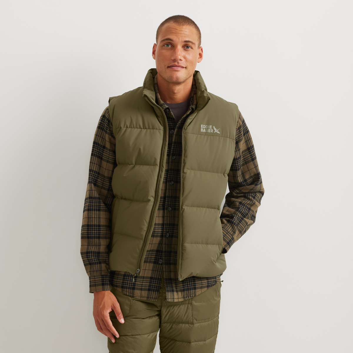 Eddie Bauer Men's Essential Down Vest alternate view 5