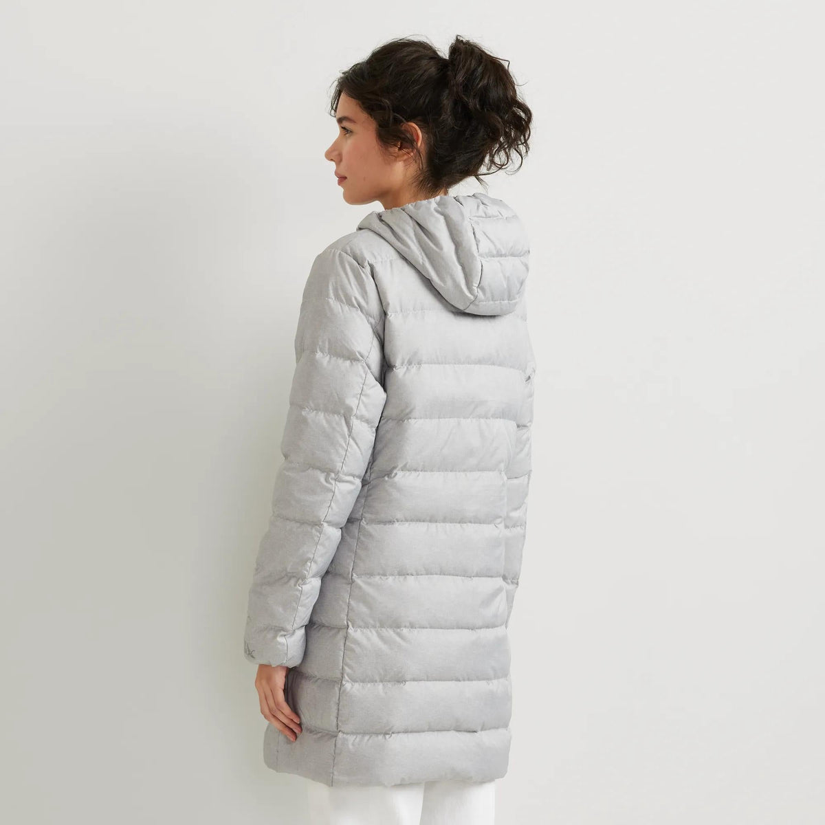Eddie Bauer Women's CirrusLite Down Hooded Parka alternate view 1