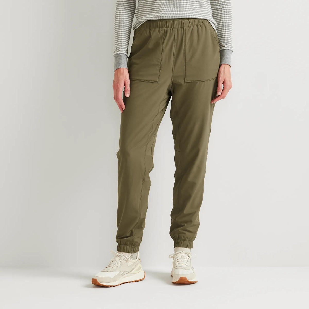 Eddie Bauer Women's Flexion 3.0 Fleece-Lined Pull-On Joggers alternate view 2