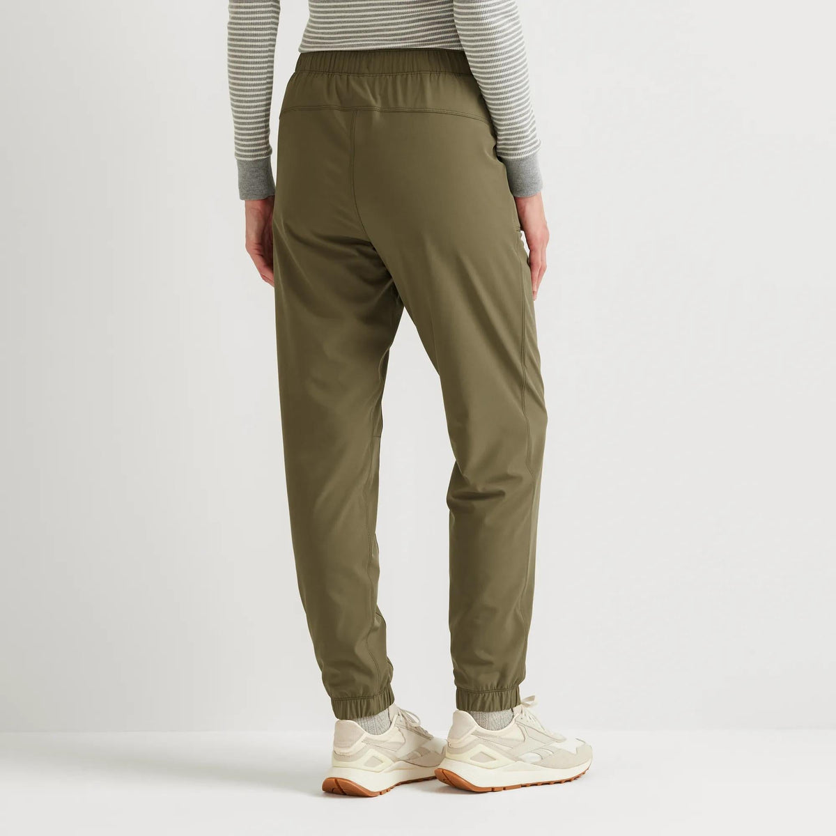 Eddie Bauer Women's Flexion 3.0 Fleece-Lined Pull-On Joggers alternate view 5