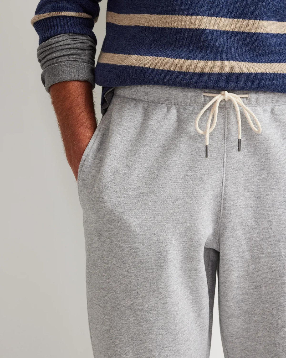 Eddie Bauer Men's Vintage Soft Classic Fit Jogger Sweatpants alternate view 5