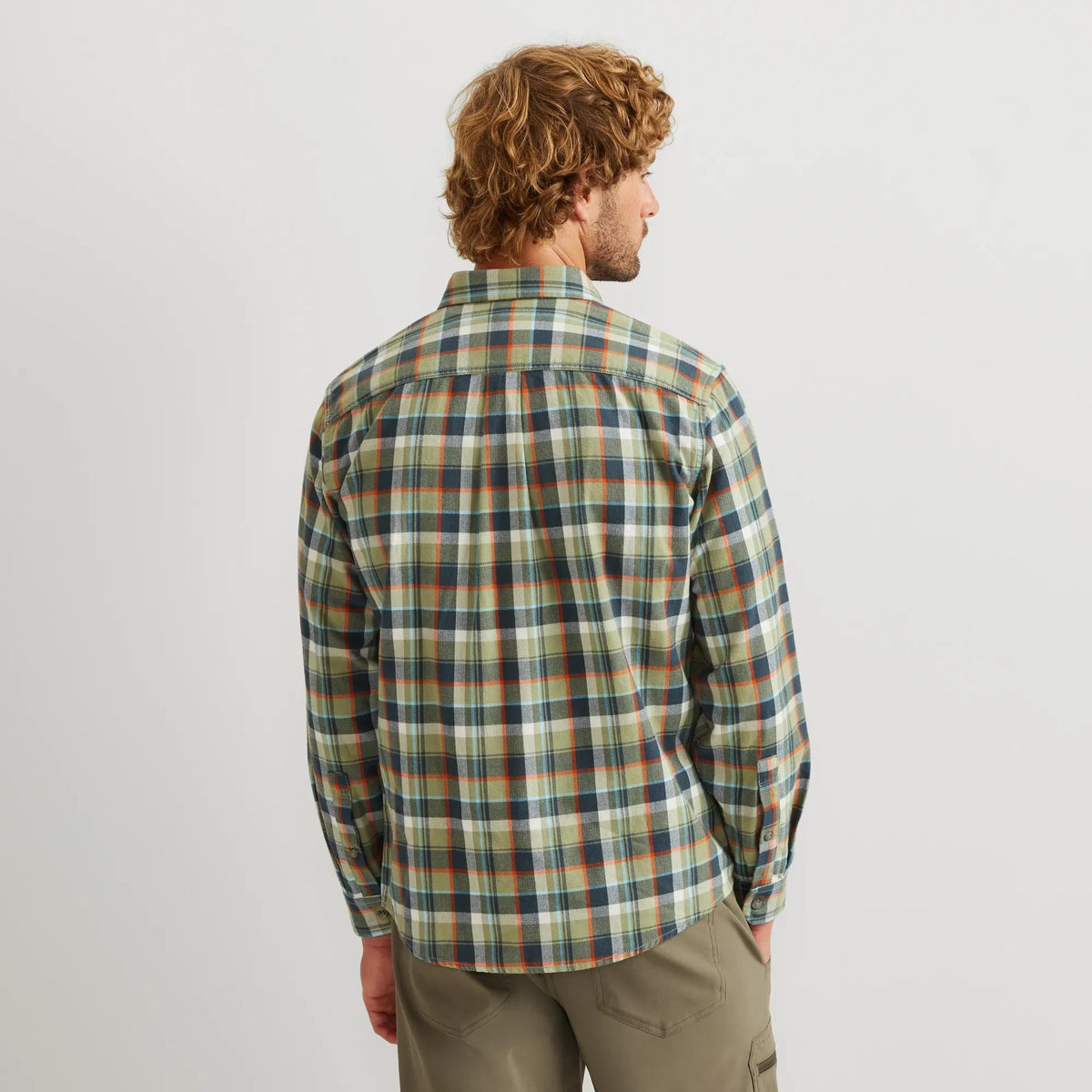 Eddie Bauer Men's Eddie's Favorite Classic Fit Flannel - Pattern alternate view 3