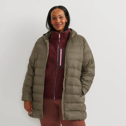 Eddie Bauer Women's CirrusLite Down Hooded Parka alternate view 4