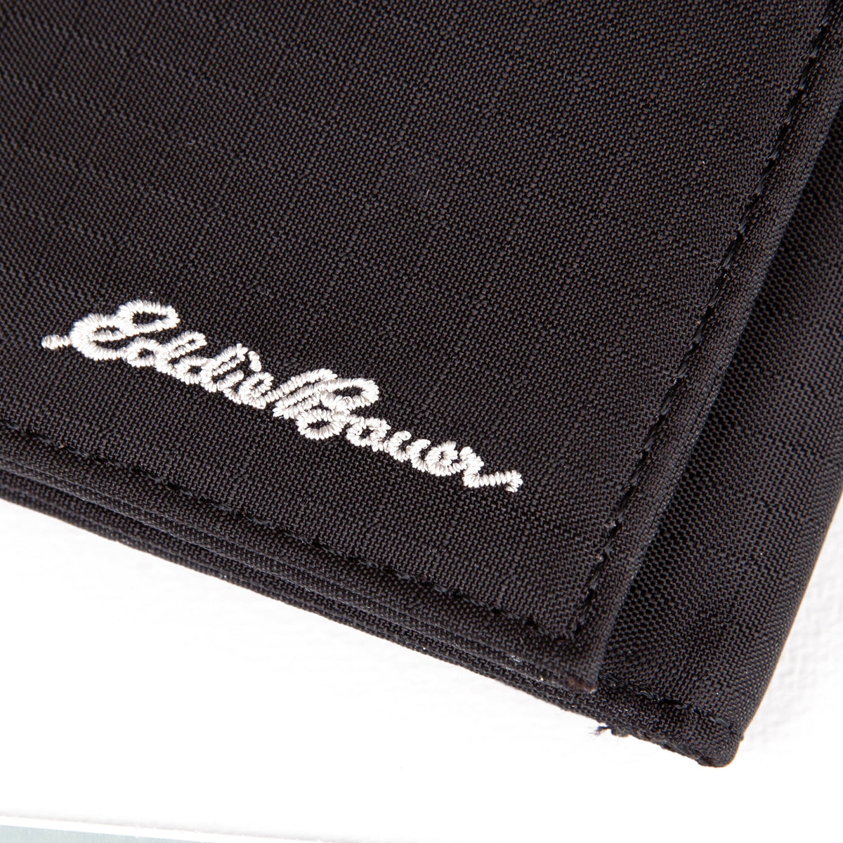 Eddie Bauer Companion Ripstop Nylon Trifold Wallet alternate view 4