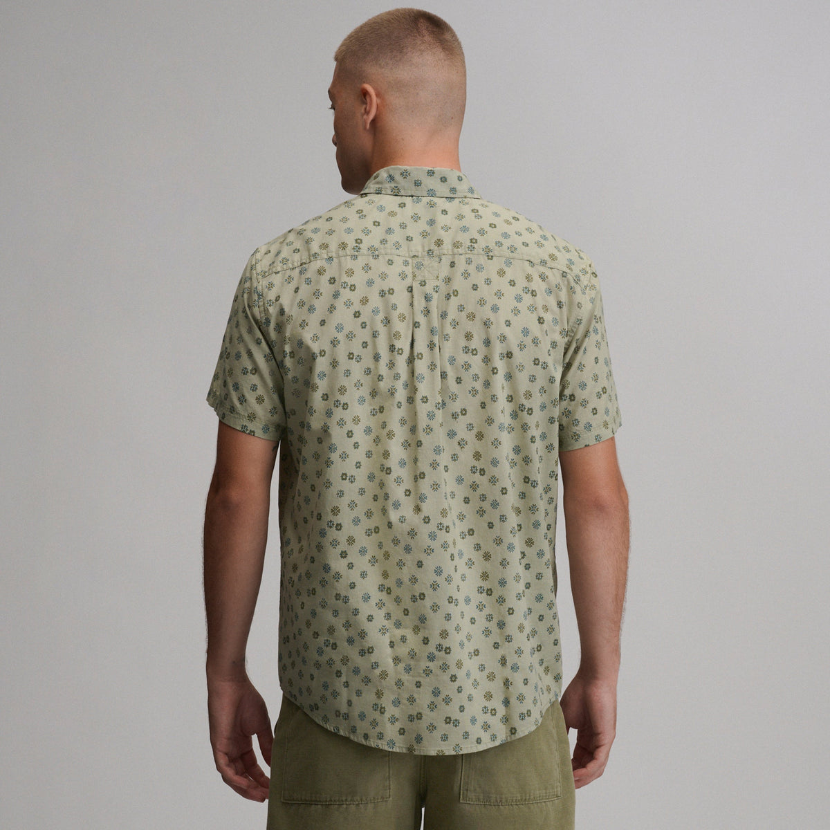 Eddie Bauer Men's Baja Short-Sleeve Shirt - Print alternate view 5