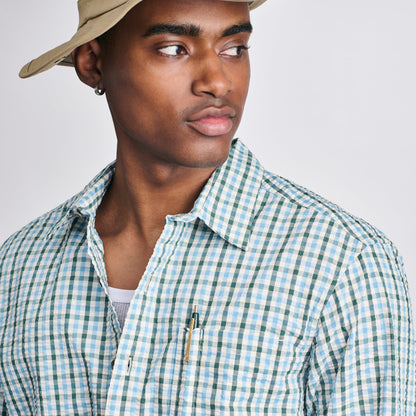 Eddie Bauer Men's Long-Sleeve Pack It 3.0 Seersucker Shirt alternate view 2