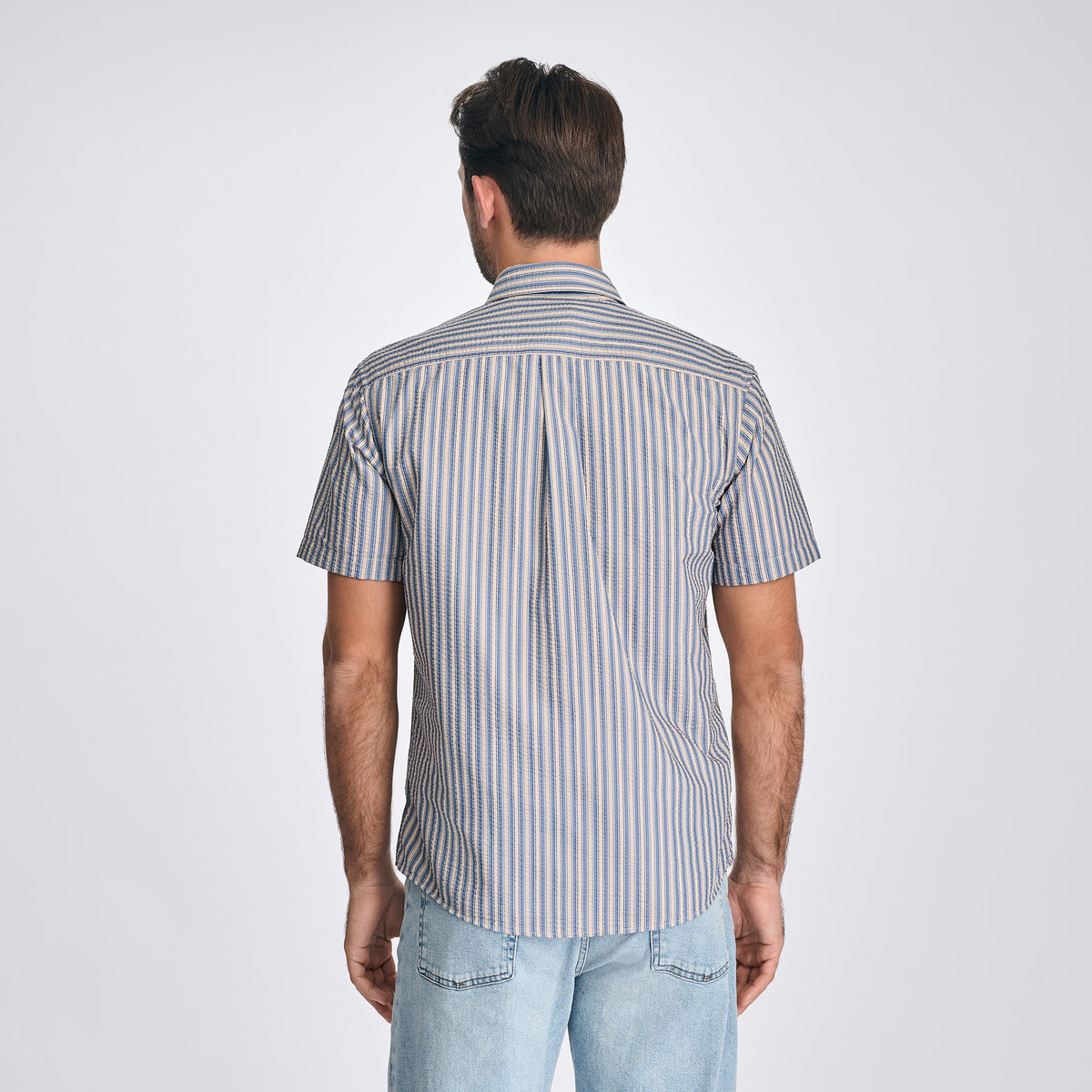 Eddie Bauer Men's Short-Sleeve Pack It 3.0 Seersucker Shirt alternate view 1