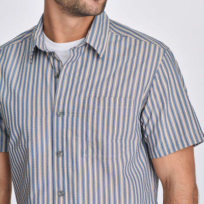 Eddie Bauer Men's Short-Sleeve Pack It 3.0 Seersucker Shirt alternate view 2