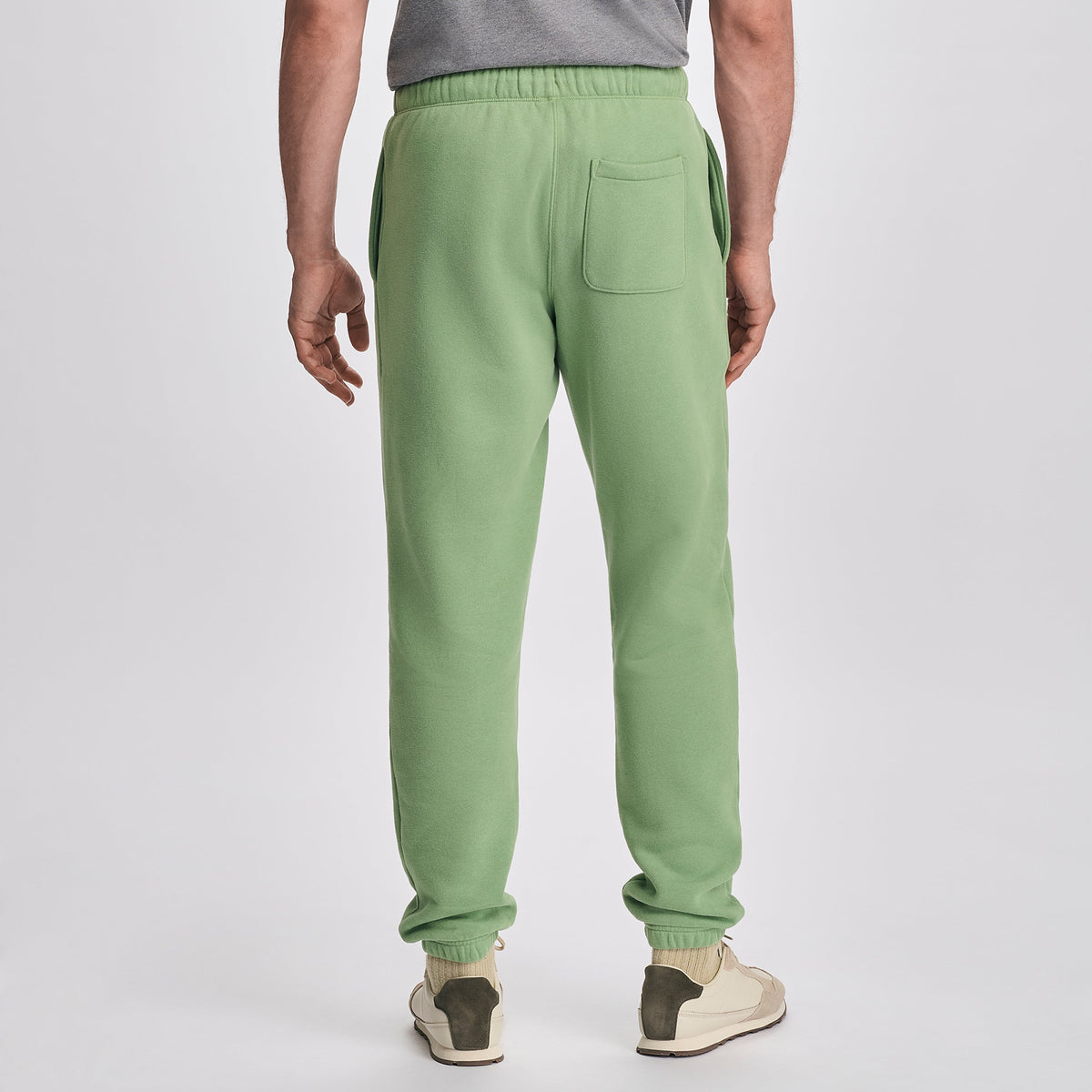 Eddie Bauer Men's Vintage Soft Classic Fit Jogger Sweatpants alternate view 3