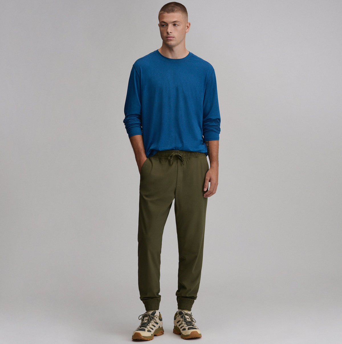 Eddie Bauer Men's The Switch Pro Jogger 2.0 alternate view 4