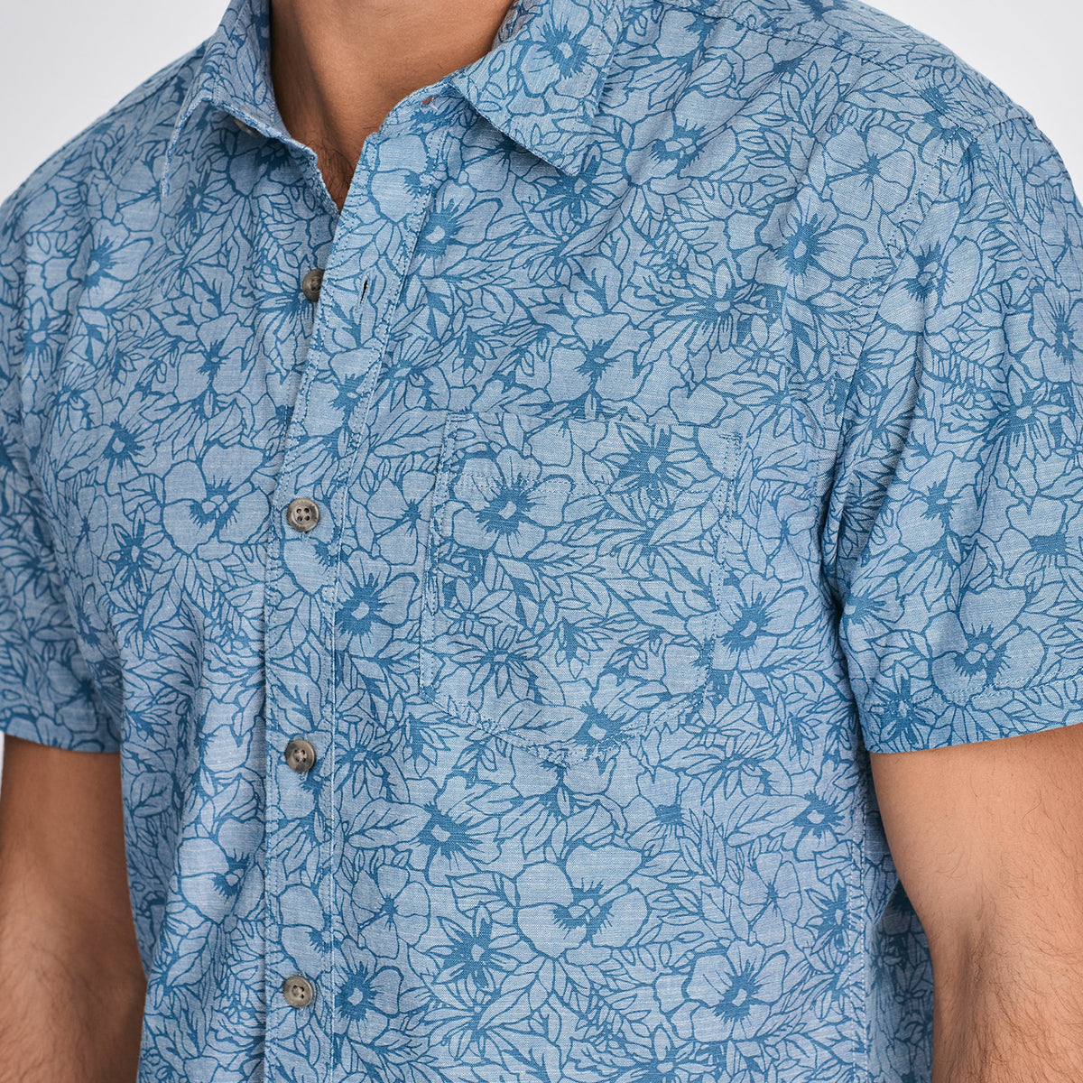 Eddie Bauer Men's Camano Short-Sleeve Shirt - Print alternate view 2