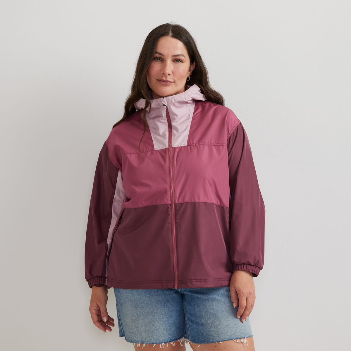 Eddie Bauer Women's Momentum Windproof Hoodie alternate view 3