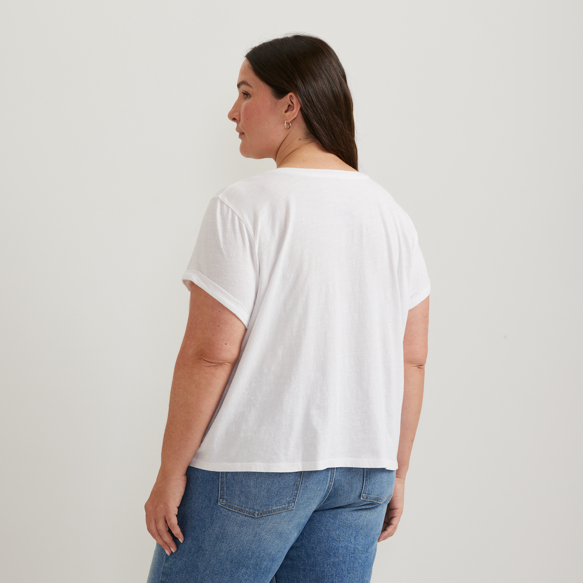 Eddie Bauer Women's Sunwashed V-Neck T-Shirt alternate view 5