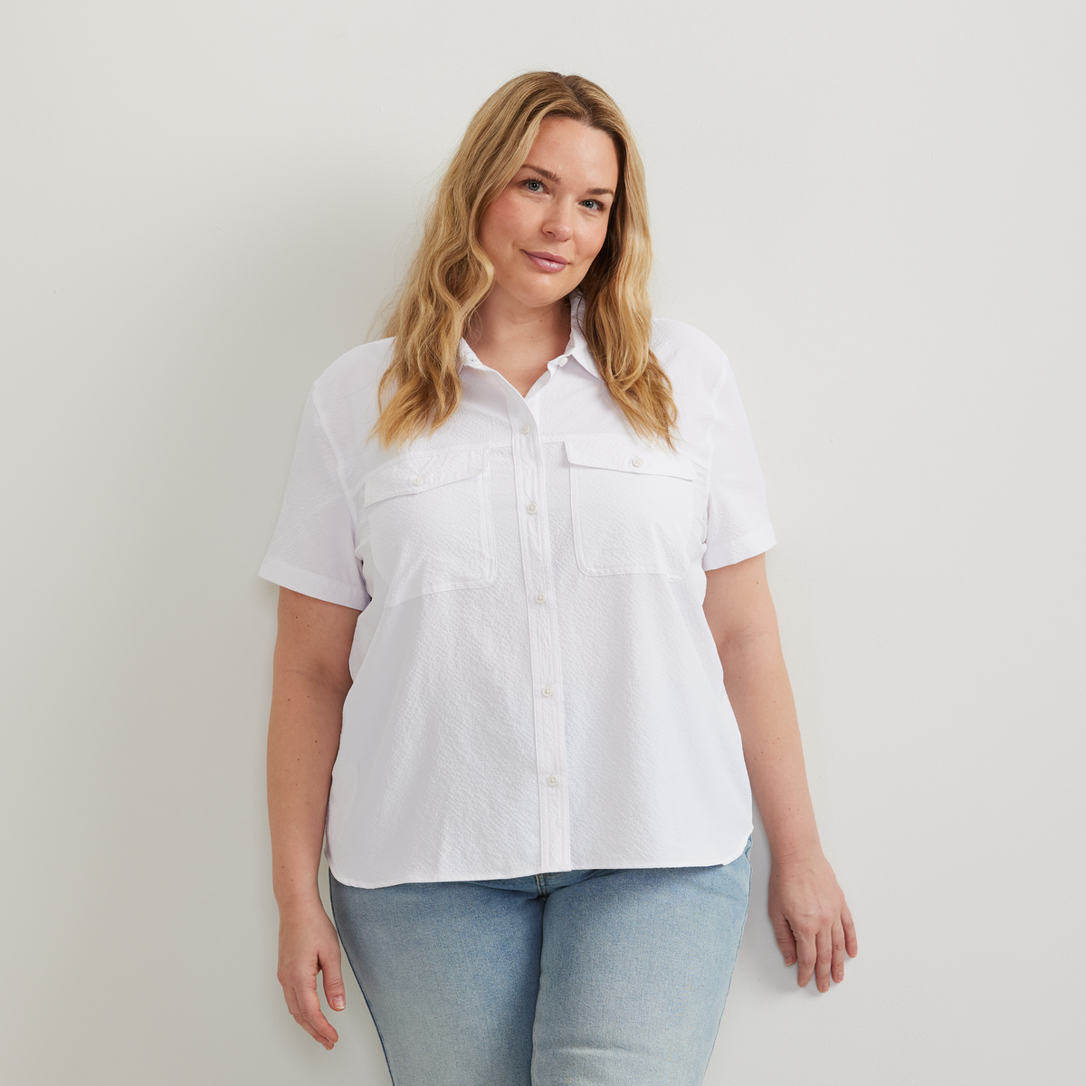 Eddie Bauer Women's Mountain 3.0 Short-Sleeve Shirt - Solid alternate view 3