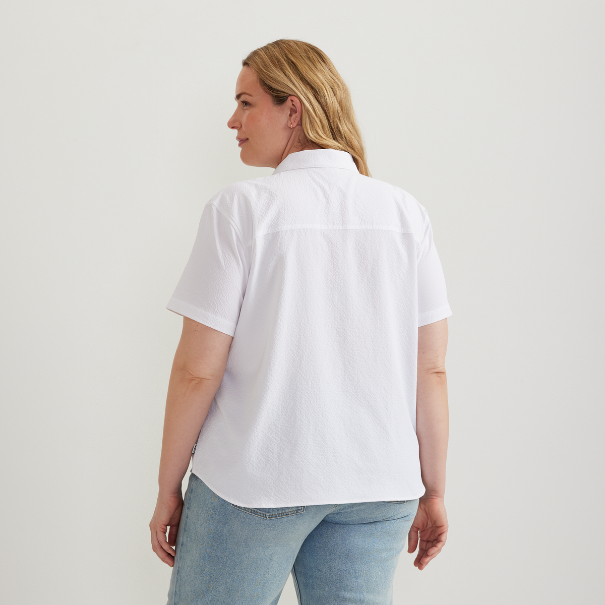 Eddie Bauer Women's Mountain 3.0 Short-Sleeve Shirt - Solid alternate view 4