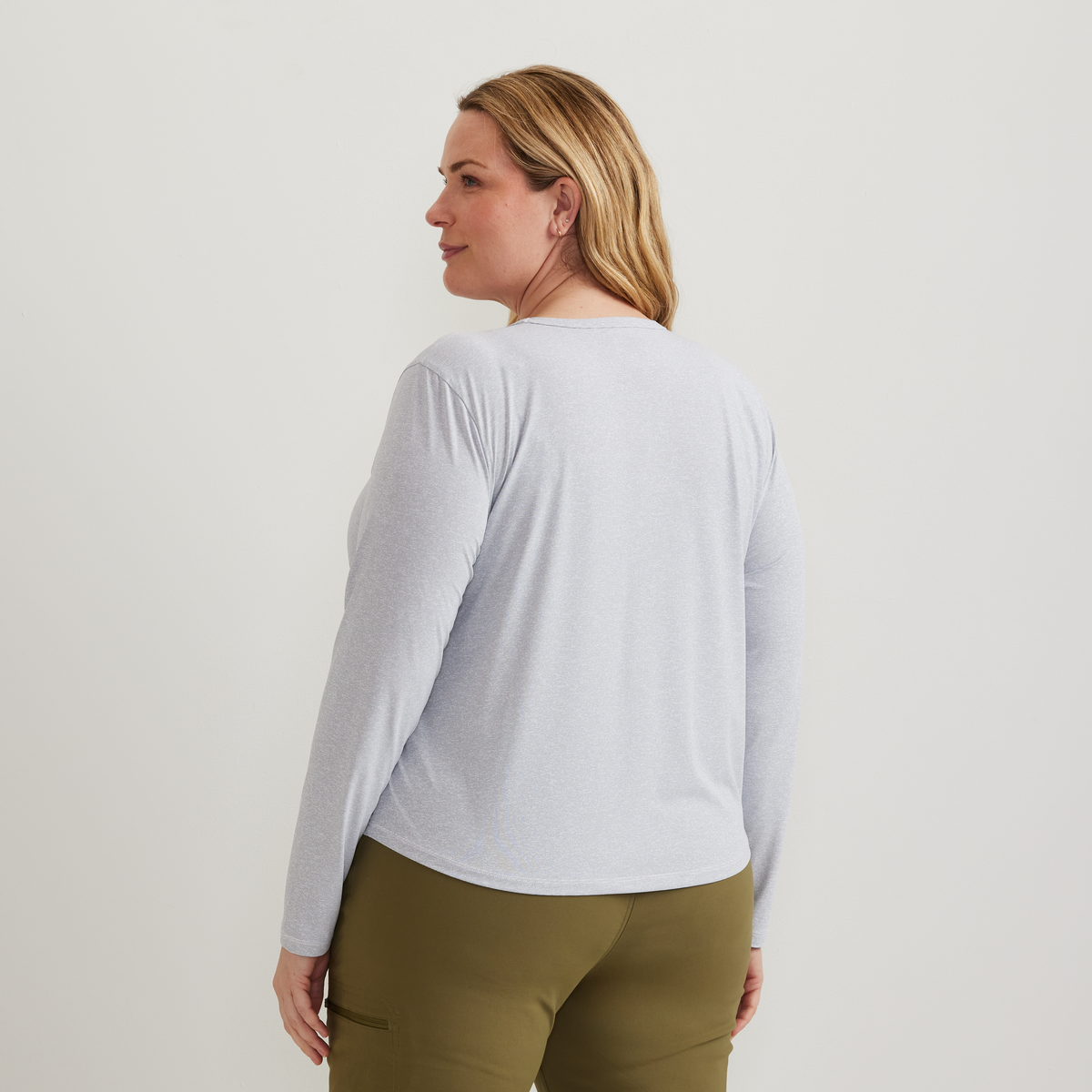 Eddie Bauer Women's Trek Light Hike Long-Sleeve Crewneck T-Shirt alternate view 3