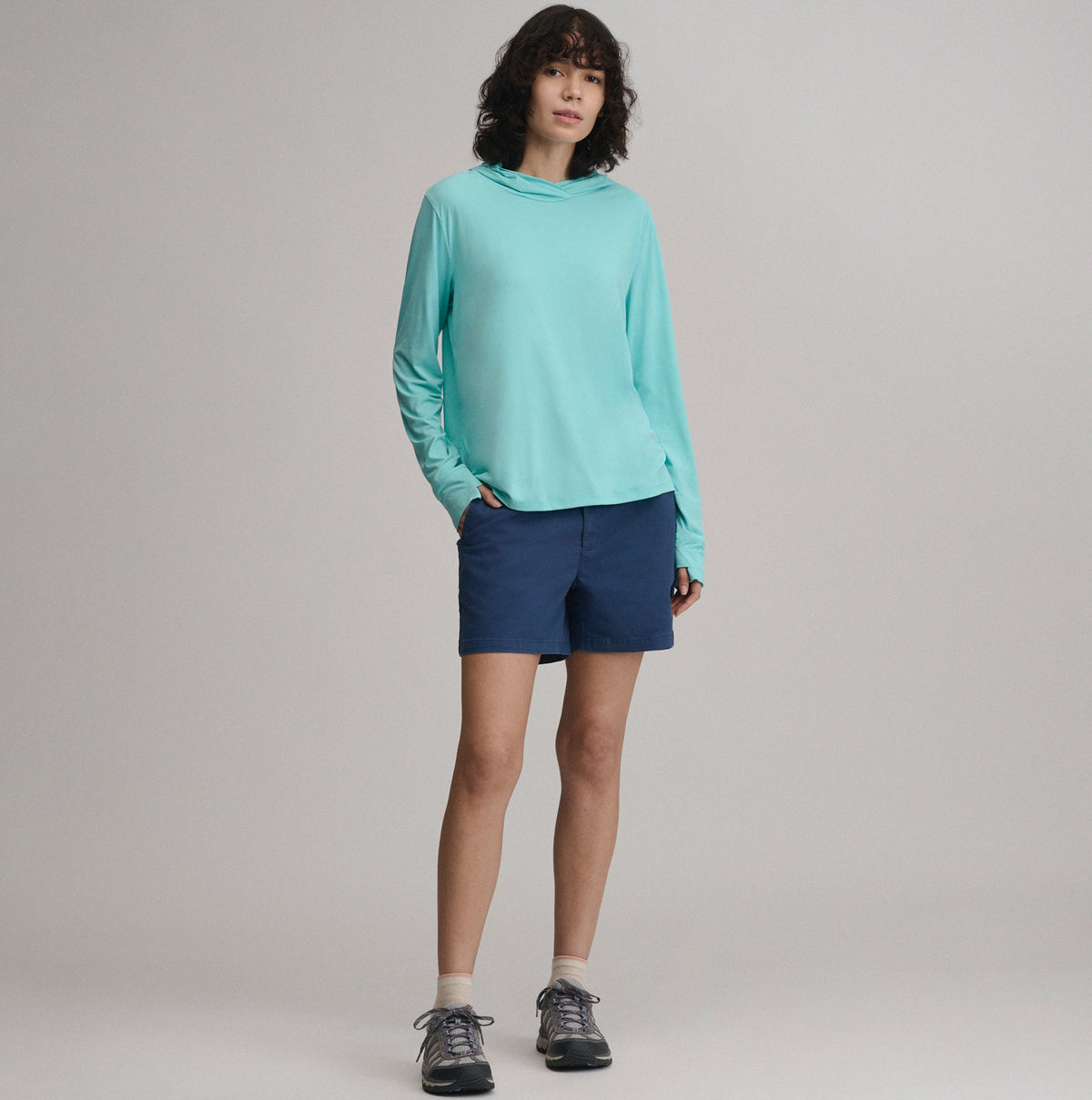Eddie Bauer Women's Sundrift UPF Long Sleeve Hoodie alternate view 4