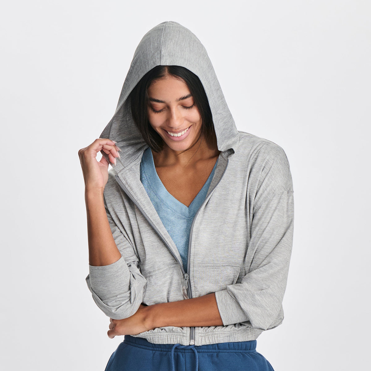 Eddie Bauer Women's Sightseer Cropped Full-Zip Hoodie alternate view 4